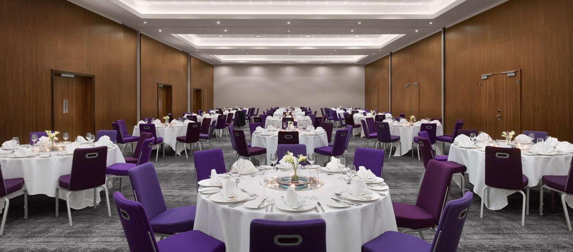 Radisson Blu Hotel East Midlands Airport Касъл Донингтън Екстериор снимка
