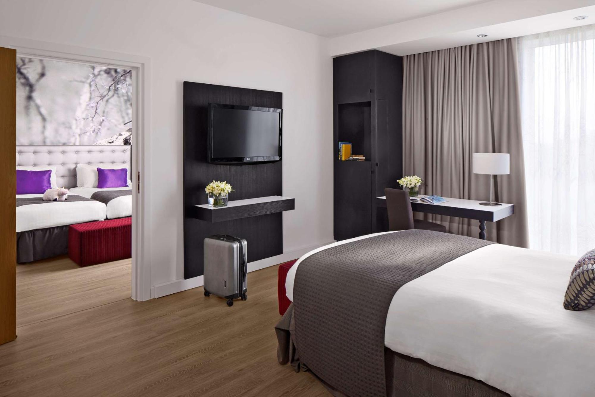 Radisson Blu Hotel East Midlands Airport Касъл Донингтън Екстериор снимка