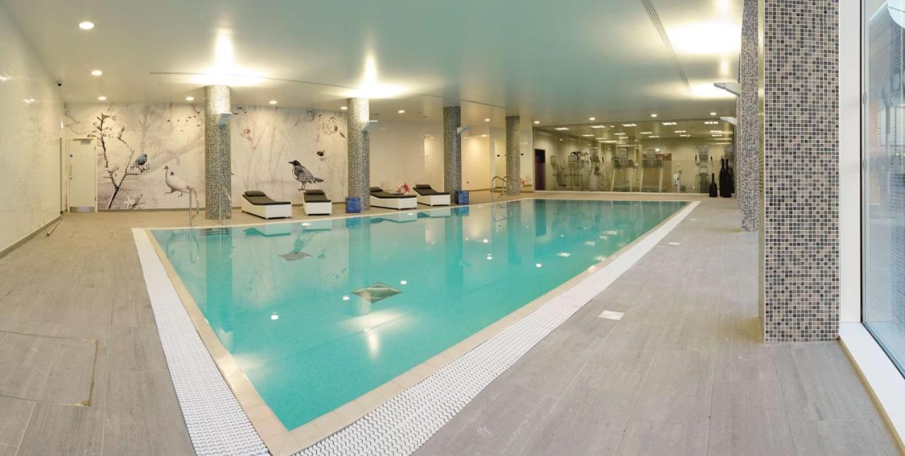 Radisson Blu Hotel East Midlands Airport Касъл Донингтън Екстериор снимка